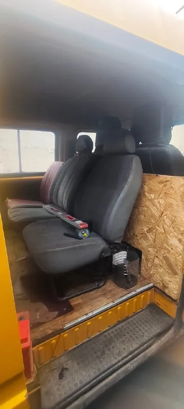 Продам ford транзит 1998 год 2.0 бензин под восстановление двигателя что с ним в душе не знаю, первоначально родной движок стуканул, купил донора, на доноре поменяли на новое, вкладыши шатунные, вкладыши коренные, кольца на поршнях, маслосьемные колечки притерли клапана, все прокладки новые. Цепь грм и цепь масло насоса новые, дмрв, датчик холостого хода, датчик коленвала также новое. Все должно заработать было, но чот пошло нет так несколько раз завелась, но машина троила. На следущий день уже запустить не смогли, искать причину устал поэтому продаю как есть. , по ходовой части все хорошо все меняли весной, коробка пяти ступка без проблем сцепление менял в месте с ходовкой, трос сцепление лежит новый не успел поменять. .по кузову как и у всех фордов по фото видно, рессоры усилены грузоподъёмность хорошая. Резина зад новая, перед сезон доходит. По документам машина на рф учёте на мне собственник в машину вписан газ и фаркоп. Родной движок также отдам в разобранном виде.
📞 Звоните: +7(949)3696625 - фотография - 6