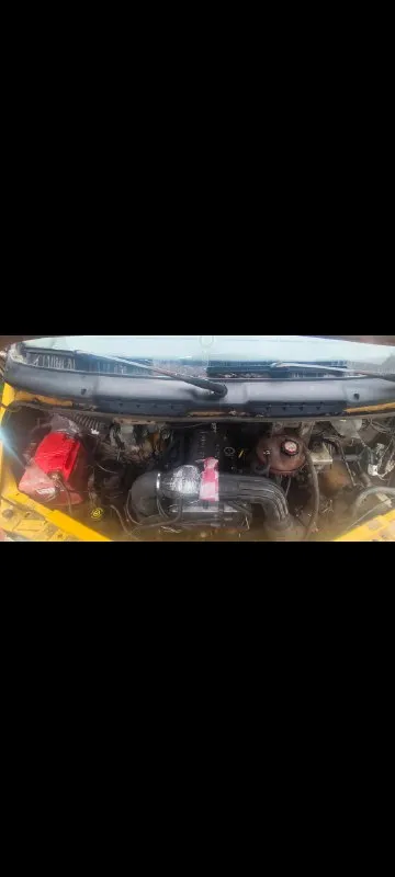 Продам ford транзит 1998 год 2.0 бензин под восстановление двигателя что с ним в душе не знаю, первоначально родной движок стуканул, купил донора, на доноре поменяли на новое, вкладыши шатунные, вкладыши коренные, кольца на поршнях, маслосьемные колечки притерли клапана, все прокладки новые. Цепь грм и цепь масло насоса новые, дмрв, датчик холостого хода, датчик коленвала также новое. Все должно заработать было, но чот пошло нет так несколько раз завелась, но машина троила. На следущий день уже запустить не смогли, искать причину устал поэтому продаю как есть. , по ходовой части все хорошо все меняли весной, коробка пяти ступка без проблем сцепление менял в месте с ходовкой, трос сцепление лежит новый не успел поменять. .по кузову как и у всех фордов по фото видно, рессоры усилены грузоподъёмность хорошая. Резина зад новая, перед сезон доходит. По документам машина на рф учёте на мне собственник в машину вписан газ и фаркоп. Родной движок также отдам в разобранном виде.
📞 Звоните: +7(949)3696625 - фотография - 9