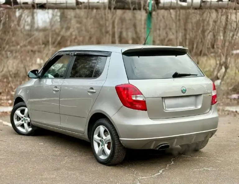Skoda fabia ||
2012Г. Мотор 1.4
Коробка механика
По мотору и коробки
Нареканий нет
Комплектация
4 Стеклоподъемника
Кондиционер
Шумоизоляция
Сигнализация
Подогрев сидений
Штатная музыка
Aux bluetooth
Сабвуфер
Круиз
2 Ключа
Продажа через мрэо

Цена 660000

+79494165288 - фотография - 3