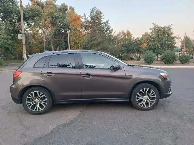 💵Цена 1.500.000 ₽🔥🔥🔥
Mitsubishi outlander sport
📅Год выпуска 2018
❤Двигатель 2.0 бензин
🐌Пробег 65000 миль (пробег реальный)
⚙Передний привод
Трансмиссия : # (есть спорт режим)
Электро усилитель руля
Электро стеклоподъёмники передние, задние
Электропривод зеркал
Обогрев заднего стекла, дворник.
Однозонный климат-контроль
Круиз контроль
Монитор 2din
Камера заднего вида
Мульти руль
Bluetooth, usb
Автосигнализация starline с автозапуском
Обработанное дно
Литые диски r18 на летней резине + зимняя резина
Чистый ухоженный салон
Автомобиль в хорошем состоянии.
С документами все в порядке, я хозяин.
☎Тел +7949-306-96-35
📲 Tg: @fedor1936
📞 Звоните: +7(949)3069635 - фотография - 4