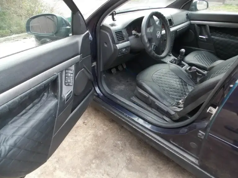 Цена 310 тыс. Рубл. Срочная продажа живой opel вектра 2003 года выпуска, на полном ходу, объем двигателя 1.8 куб. , документы в порядке. Причина продажи, покупался как подменный, в данный момент стоит без дела. Кузов в хорошем состоянии на "4", все таки 22 года автомобилю. Красить ничего не надо, цена дырявой приоры. Двигатель не дымит, ходовая, мкпп в порядке. Подробнее по телефону: +79490865284.место нахождения г. Иловайск
📞 Звоните: +7(949)0865284 - фотография - 9