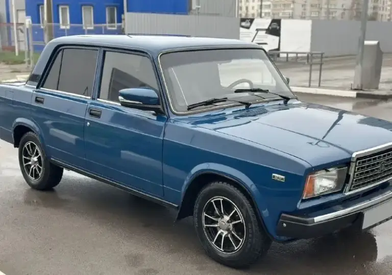 В продаже ваз 2107 карбюратор!
Птс оригинал,2 владельца
Автомобиль на полном ходу, без вложений!
Документы чистые, на учете стоит!
Салон приличный, автотека зеленая!
По кузову выглядит достойно, гнили ржавчины нет!
Дно в идеале, стаканы лонжероны целые!
Все вопросы по телефону!
Связь +79498549430 +79495946577 - фотография - 1