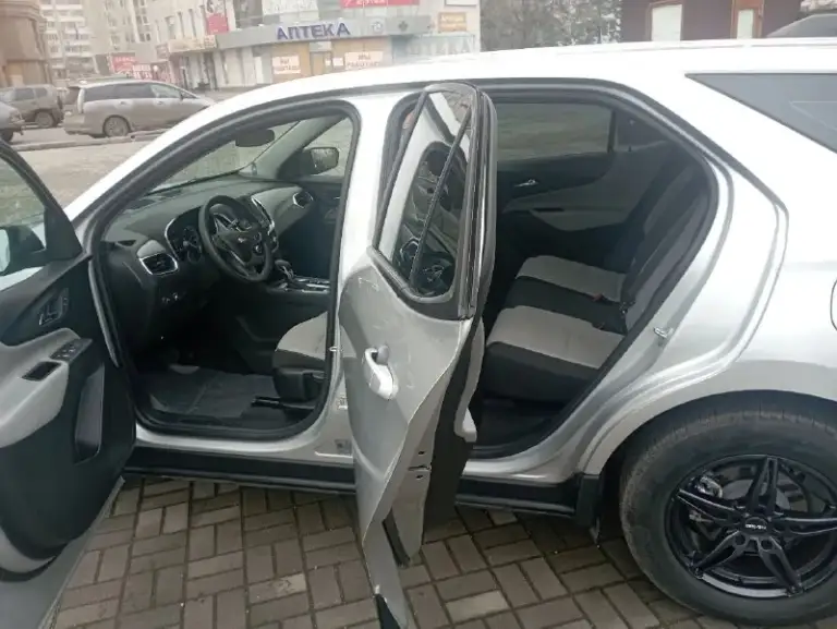 Продам chevrolet equinox lll рестайлинг, авто в отличном состоянии, оригинальный пробег. Вложений не требуется. Т. +7 949 4548199
📞 Звоните: +7(949)4548199 - фотография - 9