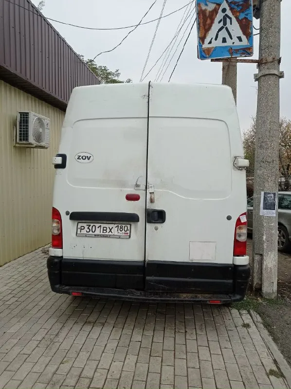 Продам грузовой бус renault master 1999г. В двигатель 2.8 атмосферный. Двигатель стоит контрактный с минимальным пробегом 30т. Км. Авто полностью обслужено. , новая руль. Рейка, блины, колодки, акб, вся ходовка, новая резина, повариный пол и бока. Авто делалось для себя, вложен можно сказать ещё один бус. Документы в порядке, я хозяин авто. Машина простая в обслуживании и не прихотливая, запчасти доступные. Смешанный расход топлива 8л. На 100км. Вместительны грузовой отсек длина 2.65., ширина 1.75., высота 1.7м. Территориально нахожусь г. Шахтёрск +79493260226. Телеграм на этом же номере. Цена 730 000₽ небольшой торг при осмотре. Машиной будете довольны.
📞 Звоните: +7(949)3260226 - фотография - 2