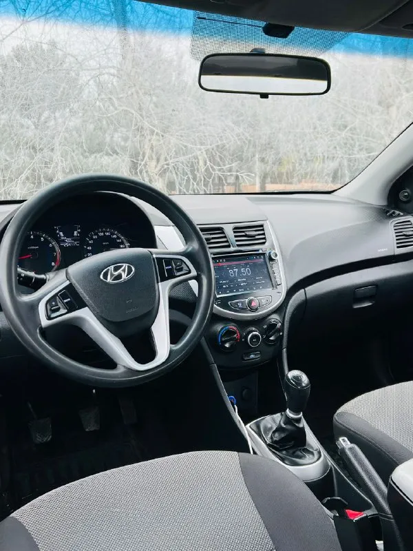 Продам машину hyundai solaris 2011 года выпуска. Автомобиль технически полностью в исправном состоянии, на уверенном ходу. Двигатель 1.6 бензин, не дымит/не троит, едет отлично. Коробка механика. Ходовая часть автомобиля всегда своевременно обслуживается, без каких либо посторонних шумов. Стоит хорошая зимняя резина, также установлена андройд магнитола, один владелец, кондиционер в исправном состоянии. Днище, пороги, арки все целое. За автомобиль уверен, будет ездить и радовать нового владельца.
Цена: 570.000₽ готов сделать скидку у капота.
Звоните: +79494347073 - фотография - 7
