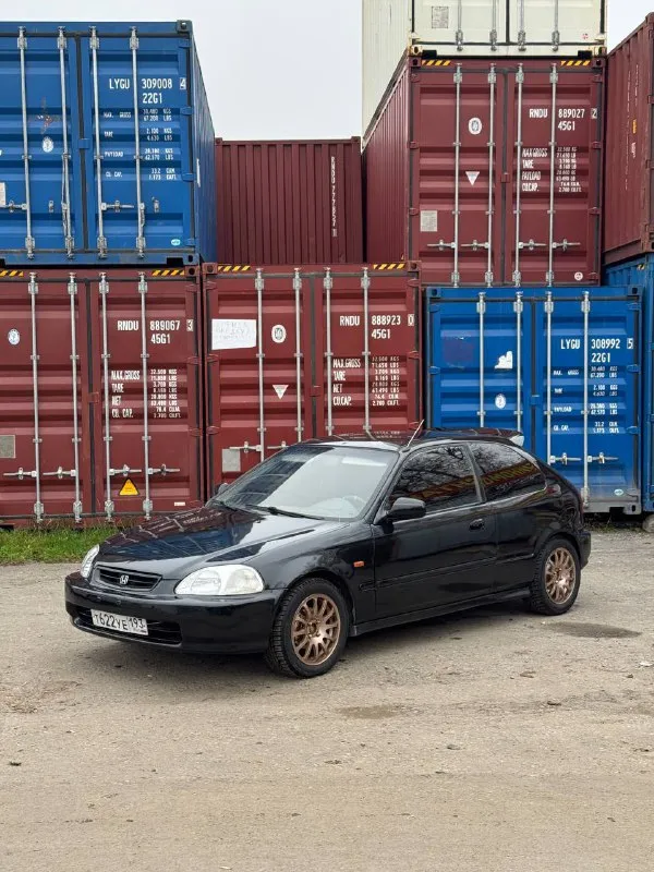 Продам honda civic vtec
Машина в хорошем состоянии, на полном ходу, без каких либо нареканий, на зимней резине.
Мотор d15b3stage 140 сил🔥
Машина реально едет, дарит невероятные эмоции.
Ни гнилая, ни ржавая, свеже крашенная. Мотор капиталился, пробег 10тыс км после капиталки. На учете, никаких проблем с переоформлением не будет.
Машина находится в донецке.
Цена:390.000
+79493421572
Или телеграмм @m9unek - фотография - 2