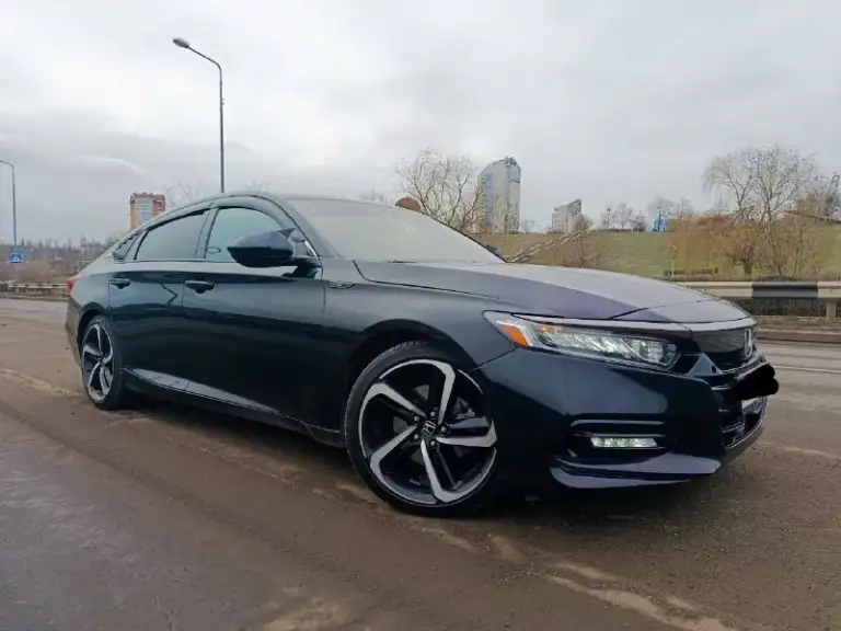 🚗 Продаётся honda accord x 1.5 turbo 🚗
📅 Год выпуска: 2020
⚙️ Двигатель: 1.5 turbo (194 л. С. ), бензин
⚙️ Кпп: автомат (cvt)
⛽️ Расход: от 7л/100 км
📍 Пробег: 78 000км
📌 Привод: передний
🪪 Птс: электронный / я владелец
💡 Комплектация:
— Адаптивный круиз-контроль, удержание полосы.
— Камера заднего вида
— Мультимедиа с carplay / android auto
— Комбинированый салон
— Двухзонный климат
— Амбиентная подсветка салона
⠀
✅ Машина в отличном состоянии, ничего делать не нужно, сел и поехал.
✅ Вся электроника работает
✅ Своевременное обслуживание, свежие масла и фильтра
✅ Готов к проверкам на любом сто
⠀
💰 Цена: 2.4 млн торг
📞 Звоните / пишите: +79493484338
📍 Осмотр: донецк/макеевка
📞 Звоните: +7(949)3484338 - фотография - 1