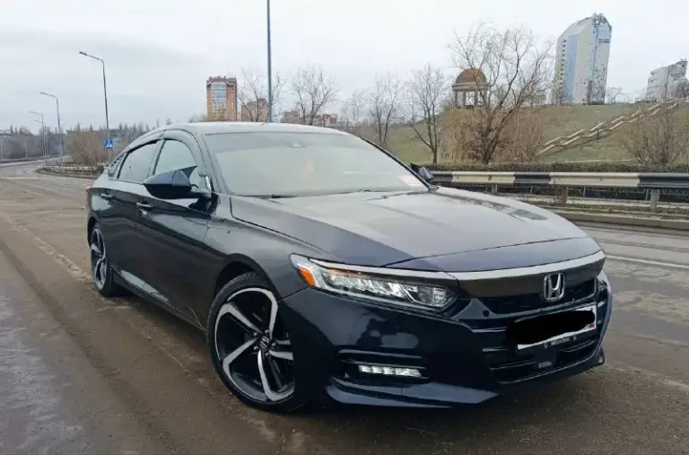 🚗 Продаётся honda accord x 1.5 turbo 🚗
📅 Год выпуска: 2020
⚙️ Двигатель: 1.5 turbo (194 л. С. ), бензин
⚙️ Кпп: автомат (cvt)
⛽️ Расход: от 7л/100 км
📍 Пробег: 78 000км
📌 Привод: передний
🪪 Птс: электронный / я владелец
💡 Комплектация:
— Адаптивный круиз-контроль, удержание полосы.
— Камера заднего вида
— Мультимедиа с carplay / android auto
— Комбинированый салон
— Двухзонный климат
— Амбиентная подсветка салона
⠀
✅ Машина в отличном состоянии, ничего делать не нужно, сел и поехал.
✅ Вся электроника работает
✅ Своевременное обслуживание, свежие масла и фильтра
✅ Готов к проверкам на любом сто
⠀
💰 Цена: 2.4 млн торг
📞 Звоните / пишите: +79493484338
📍 Осмотр: донецк/макеевка
📞 Звоните: +7(949)3484338 - фотография - 5