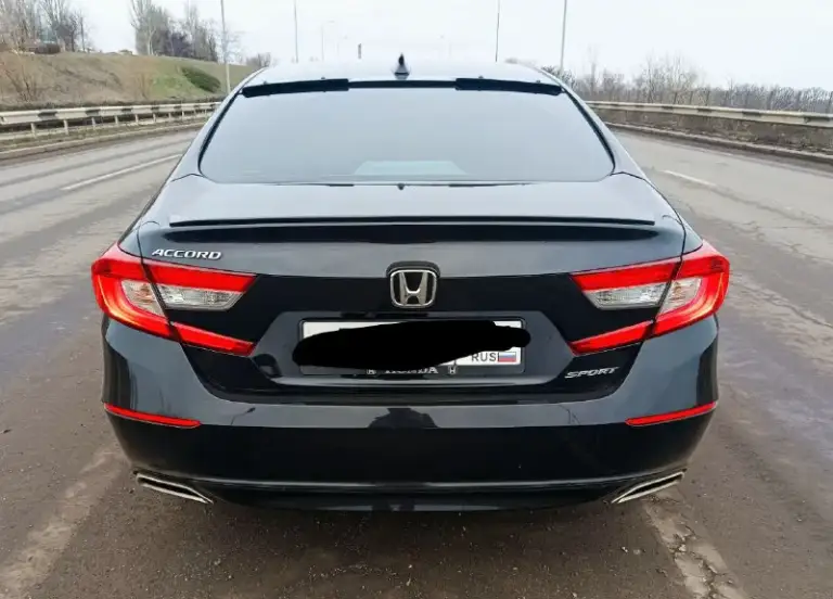 🚗 Продаётся honda accord x 1.5 turbo 🚗
📅 Год выпуска: 2020
⚙️ Двигатель: 1.5 turbo (194 л. С. ), бензин
⚙️ Кпп: автомат (cvt)
⛽️ Расход: от 7л/100 км
📍 Пробег: 78 000км
📌 Привод: передний
🪪 Птс: электронный / я владелец
💡 Комплектация:
— Адаптивный круиз-контроль, удержание полосы.
— Камера заднего вида
— Мультимедиа с carplay / android auto
— Комбинированый салон
— Двухзонный климат
— Амбиентная подсветка салона
⠀
✅ Машина в отличном состоянии, ничего делать не нужно, сел и поехал.
✅ Вся электроника работает
✅ Своевременное обслуживание, свежие масла и фильтра
✅ Готов к проверкам на любом сто
⠀
💰 Цена: 2.4 млн торг
📞 Звоните / пишите: +79493484338
📍 Осмотр: донецк/макеевка
📞 Звоните: +7(949)3484338 - фотография - 7