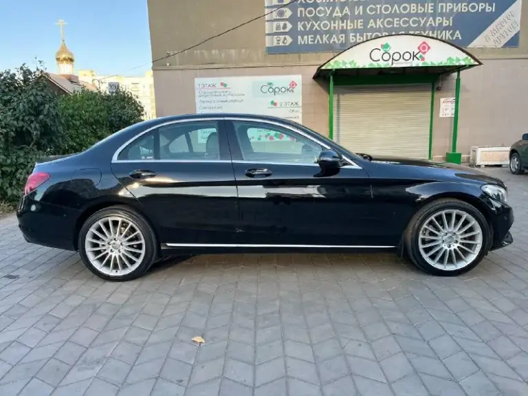 Продам mercedes 180 c class 2015 года. Куплен в 2016г, ключь авто официальный, европа в жирной комплектации. Сама выполняет парковку, комплектация элегант, весь в родной краске, действительно ухоженная машина. Любые проверки! Птс оригинал, автотека зелёная, обслужен полностью на официале, все документы имеются ✅ два ключа, сервисные книги. В общем состояние авто - идеальное! Цена 2🍋 реальным покупателям торг. Посмотреть машину можно в волновахе, также возможен обмен только на внедорожник не старше 2015г+79496274812 телеграм!!!
📞 Звоните: +7(949)6274812 - фотография - 5