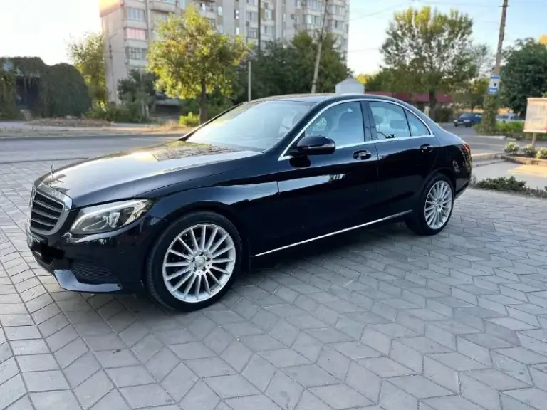 Продам mercedes 180 c class 2015 года. Куплен в 2016г, ключь авто официальный, европа в жирной комплектации. Сама выполняет парковку, комплектация элегант, весь в родной краске, действительно ухоженная машина. Любые проверки! Птс оригинал, автотека зелёная, обслужен полностью на официале, все документы имеются ✅ два ключа, сервисные книги. В общем состояние авто - идеальное! Цена 2🍋 реальным покупателям торг. Посмотреть машину можно в волновахе, также возможен обмен только на внедорожник не старше 2015г+79496274812 телеграм!!!
📞 Звоните: +7(949)6274812 - фотография - 8