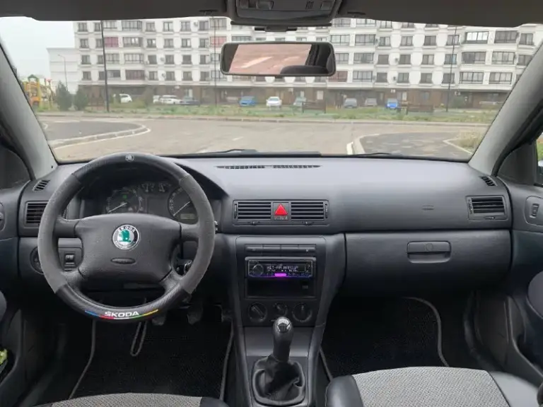 Skoda octavia tour 1.6
Год 2009
Пробег 206т родной
Все стёкла заводские
3 Хозяина
Автомобиль полностью обслужен
Все четыре стойки новые
Рычаги новые
Сцепление новые
Резина новая
Грм помпа всё свежее
Тормозная система также обслужена
Мотор работает идеально
Возможен обмен

В общем пишите звоните
+79496347909
Г. Мариуполь
Цена 600 срочно - фотография - 10
