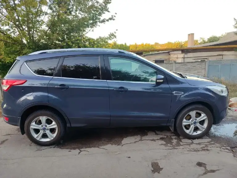 Продам ford kuga2 2014г, 1.6 экобуст, классический автомат, полный привод. 161 тысяч родного пробега. Машина в предмаксимальной комплектации. Двигатель, коробка, ходовая в отличном состоянии. Никаких вложений машина не требует сел и поехал. Сигнализация с автозапуском, 2 комплекта ключей. На 180 регионе я хозяин. То проходила своевременно по кузову полным порядок салон в отличном состоянии 10 из 10 масло не жрёт. Машина в дтп не участвовала машина на зимней шиповоной резине. Цена : 1450000 +7 949 373 68 54
📞 Звоните: +7(949)3736854 - фотография - 6