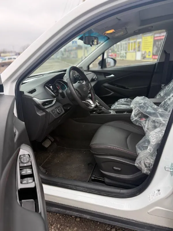 Продам совершенно новый 7 местный chevrolet orlando 2022 года выпуска. Автомобиль имеет бензиновый мотор 1.3 турбо и автоматическую коробку передач. Пробег автомобиля составляет 1000 км. Машина находится в макеевке, цена 2,5 🍋, по всем вопросам обращайтесь по телефону +7 949 405 0767, телеграмм и вотцап на этом же номере если буду не доступен
📞 Звоните: +7(949)4050767 - фотография - 5