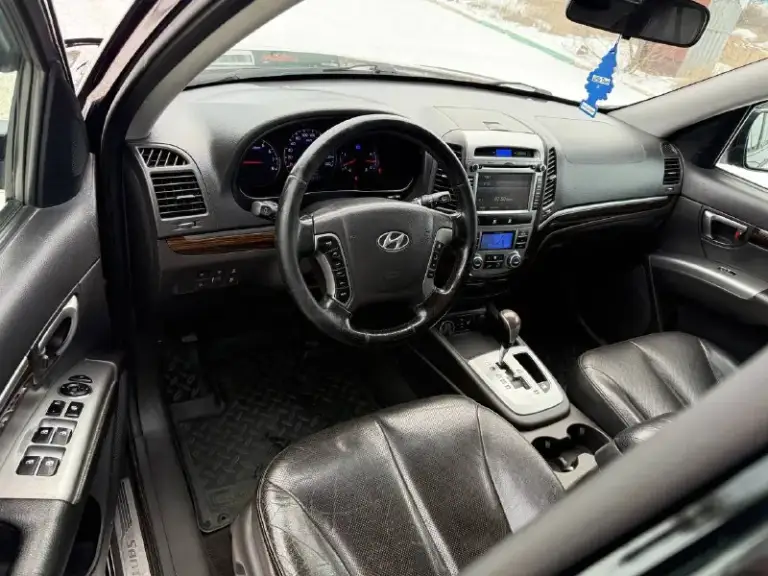 Продам hyundai santa fe
2.4 Бензин
Год выпуска 2012
Состояние идеальное.
Без вмятин царапин
И рыжиков
Сервисные книги.
2 Ключа
В родном окрасе
Кнопка star - stop
Без ключевой доступ
Вложений не требует!
Любое оформление!
Салон не затертый не порваный
Резина новая
Авто полностью обслужена до мелочей
Работает ровно.
Коробка переключает идеально
Климат контроль работает
Все жидкости заменены!
Стекла все родные
Каждая кнопка работает)
Цена 1.345₽
+7-949-794-46-27
Остольные вопросы по телефону
Звоните в любое время.
📲 Tg: евгений
📞 Звоните: +7(949)7944627 - фотография - 5