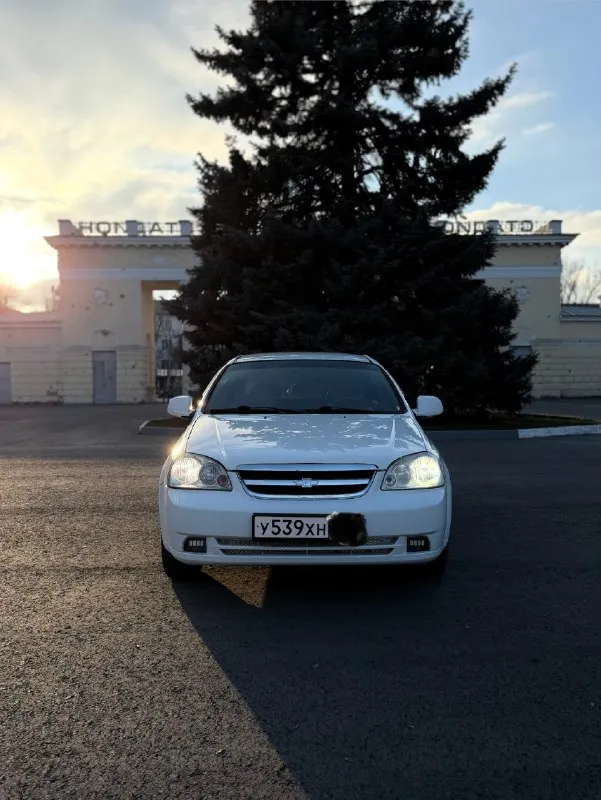 Продам седан🔥
🔥 Chevrolet lacetti🔥
•2012 Год
•Объем двигателя: 1.6, газ/бензин
•109 Л. С.
•Пробег: 168т.
•( Полноценный автомат)
Автомобиль для своих лет в безупречном состоянии. Всегда все обслуживалось вовремя! Весь в заводском окрасе, кроме бамперов. Кто ищет хозяйский, обслуженный автомобиль, то это тот самый вариант.
Машина продается в луганске
Цена: 770т. Руб.
Звоните: +79595089905!
📞 Звоните: +7(959)5089905 - фотография - 3