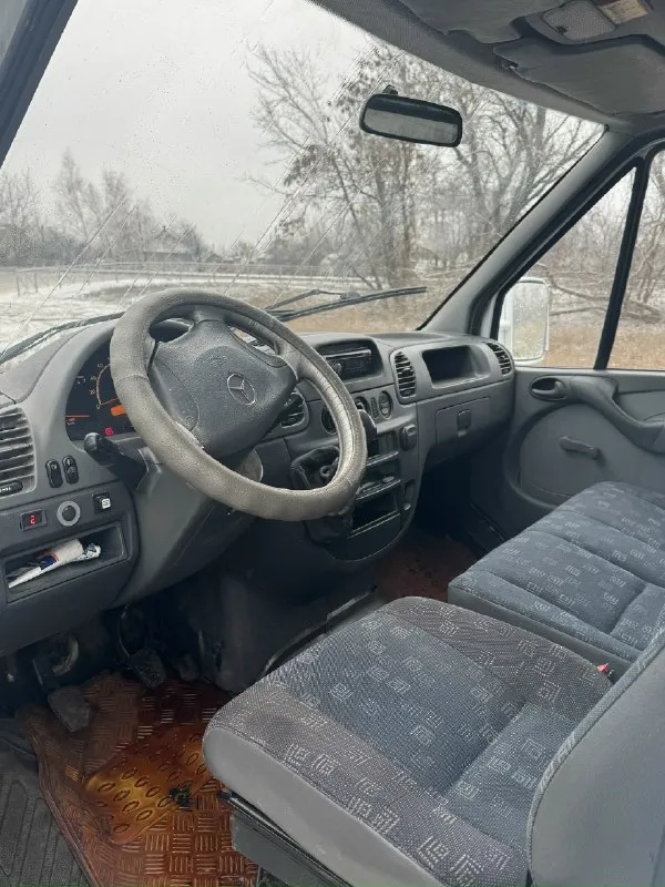 Mercedes-benz sprinter 2.2 грузовой фургон идеальное сочетание немецкой надежности, высокой грузоподьемности и современных технологий. Это автомобиль, на который можно положиться в любой ситуации-от городских маршрутов до дальних рейсов. Осмотр макеевка +7 949 693 56 41 цена 1.400.000₽
📞 Звоните: +7(949)6935641 - фотография - 5