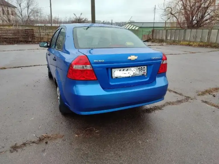 Здравствуйте продам chevrolet aveo 2009 года. Автомобиль в отличном состоянии не имеет ни рыжики ни коррозии днище пороги в идеальном состоянии. Мотор 1.5 пробег 190 тысяч родной. Автомобиль вся обслужена вся новая ходовая часть была недавно заменена рулевая рейка шаровая наконечники ремень ролики, масла фильтра новый аккумулятор кондиционер обслужил летом. Комплектация автомобиля кондиционер стеклоподъёмники гидроусилитель руля, подушка безопасности электро регулировки зеркал центральный замок сигнализация два ключа, сервисная книжка, магнитола pioneer, газ евро-4. В писан техпаспорт. Два комплекта резины оба на дисках. По документам полный порядок я собственник оформления через мрэо. Цена 520.000 тысяч российский рублей. Осмотр город донецк +79494491380
📞 Звоните: +7(949)4491380 - фотография - 2