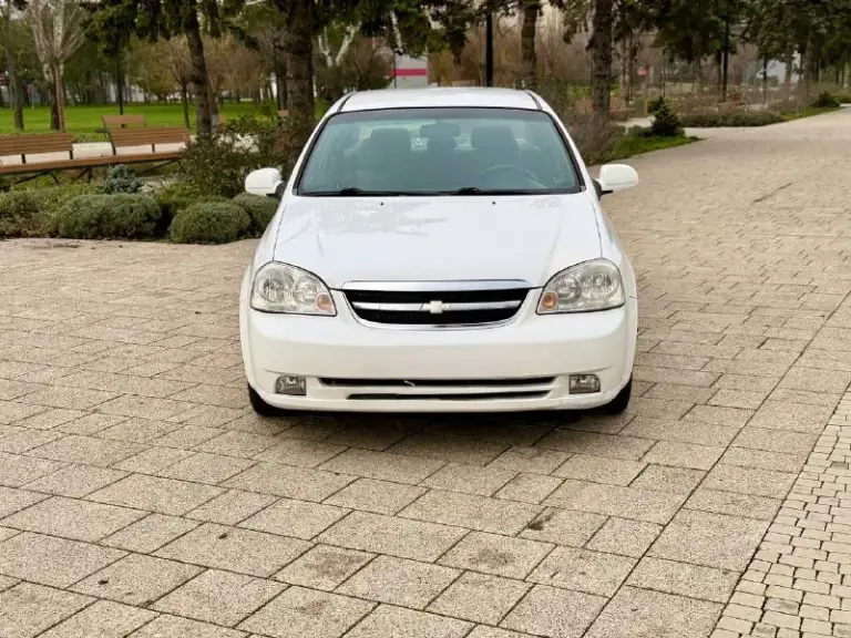🚙Марка: chevrolet lacetti
⚙️Двигатель: 1.6
⛽️Вид топлива: бензин
📅Год выпуска: 2008
💴Цена:585.000 руб торг обмен
🗺️Пробег:187.000 км
📦:Кпп :механика

Автомобиль в хорошем состоянии вложений никаких не требует кузов без нареканий жучков рыжиков нету салон в отличном состоянии не протёртый не прокуренный техническая часть на отлично недавно прошел полная то

По комплектации четыре стеклоподъемника электро зеркала датчик дождя датчик света камера заднего вида имеются задние парктроники стоит android планшет зимняя резина новая + летняя в комплекте

Все остальные доп вопросы
По телефону
+79495000534
📍•Город мариуполь - фотография - 1