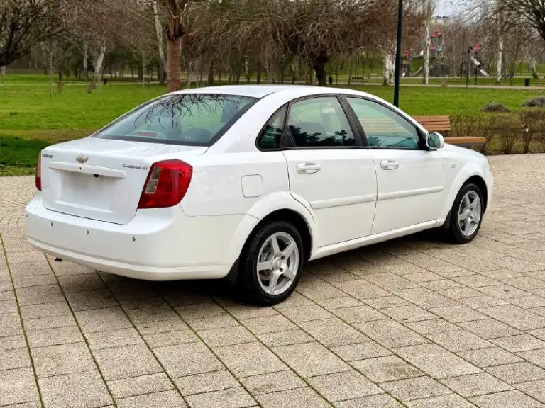 🚙Марка: chevrolet lacetti
⚙️Двигатель: 1.6
⛽️Вид топлива: бензин
📅Год выпуска: 2008
💴Цена:585.000 руб торг обмен
🗺️Пробег:187.000 км
📦:Кпп :механика

Автомобиль в хорошем состоянии вложений никаких не требует кузов без нареканий жучков рыжиков нету салон в отличном состоянии не протёртый не прокуренный техническая часть на отлично недавно прошел полная то

По комплектации четыре стеклоподъемника электро зеркала датчик дождя датчик света камера заднего вида имеются задние парктроники стоит android планшет зимняя резина новая + летняя в комплекте

Все остальные доп вопросы
По телефону
+79495000534
📍•Город мариуполь - фотография - 6