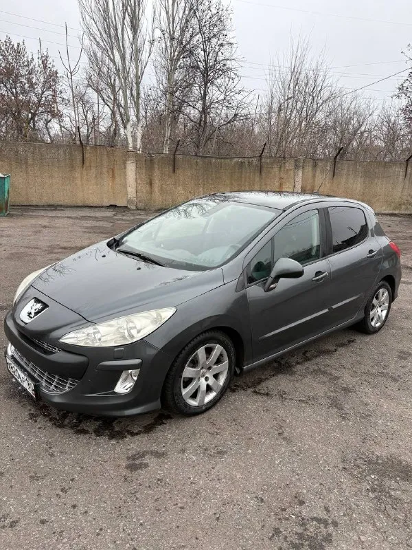 Peugeot 308, 2008 год выпуска, родной пробег 163000 тысячи, реальных 2 владельца по документам, я второй, до меня авто было 15 лет в одних руках, машина без дтп, с зеленой автотекой, по технической части все в идеале, проблем нет. Комплектация на панораме, двух зонный климат контроль, кондиционер, подогревы сидений, датчик света, дождя, сигнализация с автозапуском. Новая зимняя резина, проехала меньше 1000 км. Машина находится в донецке, цена 575000 тысяч символический торг у капота, авто без вложений
+79494951390
📲 Tg: @artemgukov1
📞 Звоните: +7(949)4951390 - фотография - 2