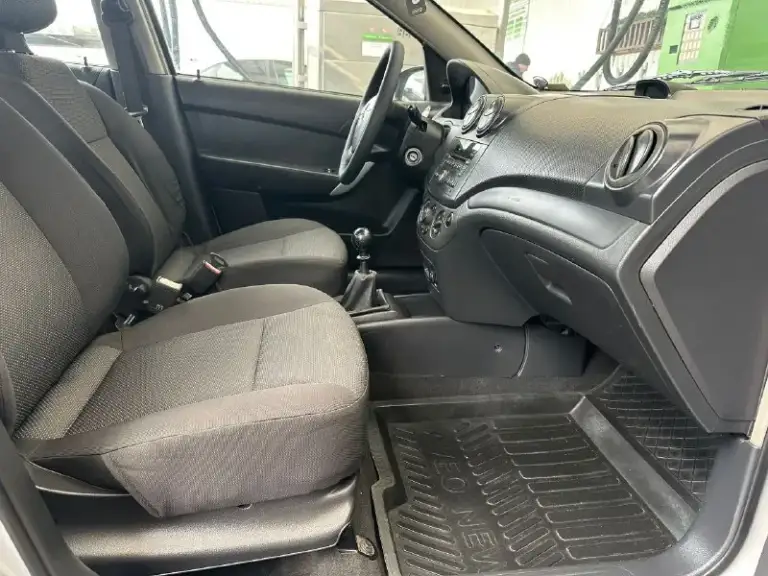 Продается chevrolet aveo t 250.2009 г выпуска
Покупалась и первая регистрация в 2010 г
1.4 101 Лс без теплообменика
Работает изумительно не дымит не троит
Пробег 135 т. Км. Подтвержденный автотекой
Авто без дтп без расчетов и выплат
Кузов без коррозии без гнили
Днище пороги без гнилых мест
Авто без каких либо вложений
Все то пройдены
Замена ремня грм с помпой и роликами была 5 т, назад также заменены масла фильтра антифриз
Установлена зимняя резина
Салон чистый не рваный
Под капотка также в отличном состоянии
Все номера на авто читаются
Номер мотора вин код
На учет встанет без проблем
Авто ростовская была в одной семьи была перерегистрация в кругу семьи
Цена 510т
+79498313052
📞 Звоните: +7(949)8313052 - фотография - 10