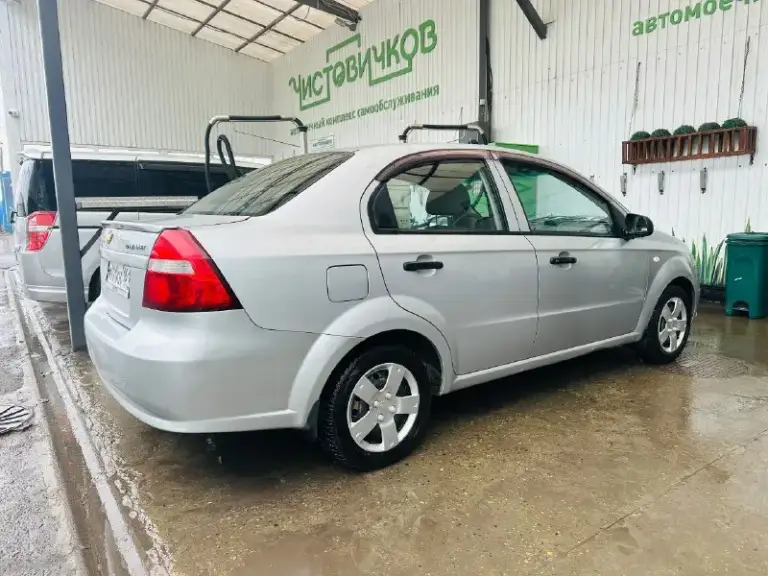Продается chevrolet aveo t 250.2009 г выпуска
Покупалась и первая регистрация в 2010 г
1.4 101 Лс без теплообменика
Работает изумительно не дымит не троит
Пробег 135 т. Км. Подтвержденный автотекой
Авто без дтп без расчетов и выплат
Кузов без коррозии без гнили
Днище пороги без гнилых мест
Авто без каких либо вложений
Все то пройдены
Замена ремня грм с помпой и роликами была 5 т, назад также заменены масла фильтра антифриз
Установлена зимняя резина
Салон чистый не рваный
Под капотка также в отличном состоянии
Все номера на авто читаются
Номер мотора вин код
На учет встанет без проблем
Авто ростовская была в одной семьи была перерегистрация в кругу семьи
Цена 510т
+79498313052
📞 Звоните: +7(949)8313052 - фотография - 4