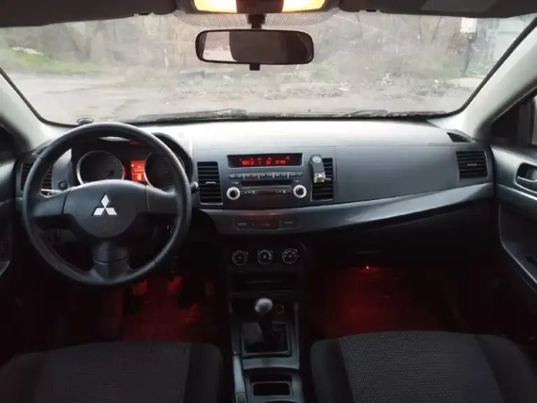Lancer
Лансер 10
Год выпуска 2008
Пробег 236 тысяч
Двигатель 1.8
Коробка механика
Техническая часть в отличном состоянии, делать ничего не нужно
Машина вложений не требует никаких.
Находится в мариуполе
Оформление без проблем
Цена 810 тысяч рублей.
+79497260544
📲 Tg: олег
📞 Звоните: +7(949)7260544 - фотография - 5