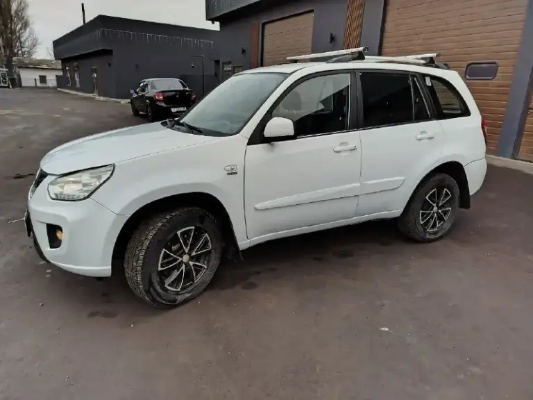 Продам автомобиль 🚗
Chery tiggo
Чери тигго
▶️ Год выпуска: 2014г. В.
▶️ Пробег: 75.000 км. !!!
Подтверждён автотекой!!!
▶️ Объём двигателя: 1.6 л. , 120л. С.
Расход 7.5-8.5 л.
ℹ️ описание:
✅ Автомобиль в очень хорошем состоянии.
✅ Двигатель, кпп на отлично!
✅ Красивый белый цвет
✅ Салон чистый, ухоженный.
🔥Комплектация🔥
--Кондиционер--
• Есп 4 шт
• Эур
-Подогрев сидений
-Подогрев заднего стекла
-Подогрев зеркал
- Абс
Регулировка зеркал
Все стекла родные!!!
Лобовое целое без сколов и трещин
Без дтп!!
Работает каждая кнопочка
1 Владелец.
Предоставляю видео обзор автомобиля по требованию!
🏛 Юридически автомобиль чист, никаких штрафов и запретов!
💰 Цена: 600.000 рублей

            Тогр на месте!!!
🏢 Осмотр: г. Амвросиевка.
По договору могу приехать к вам.
☎ Телефон для связи:    +79493843262
+79493391770
Вацап, телеграмм на номере
Звоните, пишите!!!телефон работает всегда. ..!!!! - фотография - 4