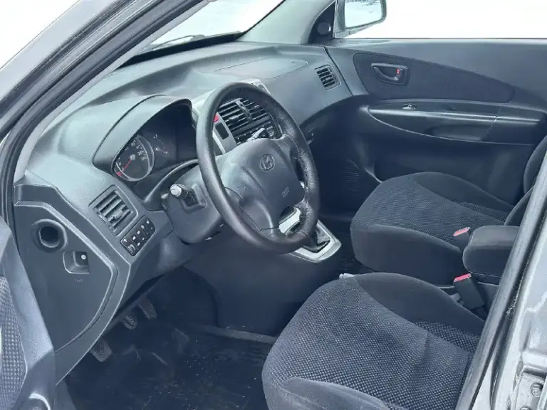 Продам hyundai tucson
2.0 Бензин
Полный привод
Год выпуска 2008
Коробка механика
Пробег 191000 тысячи
В идеальном состоянии
Без рыжиков
Без дтп
В родной краске
Все стекла родные
По двигателю вся идеальная не троит не дымит масло не кушает
Коробка работает идеально не хрустит не выбивает всё скорости работают идеально
Подвеска вся обслужена ничего не стучит не гремит
Салон чистый ухоженный
Два ключа
По комплектации имеется
Климат контроль работает
Бортовой компьютер
Подогрев сидений
Подогрев зеркал
4 Стеклоподъемник
И многое другое
Цена 880 000 +79493943583
✅Подписаться✅
📰Разместить объявление📰
📞 Звоните: +7(949)3943583 - фотография - 7