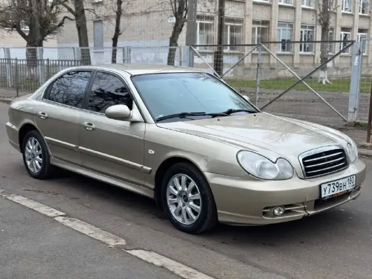 Продам авто hyundai sonata 2.0 мкпп 2004г. В достойном состоянии для своего возраста!

Гур, климат,
4Эл. Стеклоподъёмника, кожаный салон ухоженный. По техники авто в полном порядке, коробка, двигатель ничего не стучит не гремит, салон также в хорошем состоянии.
Авто не новое не питайте иллюзий, но за эти деньги сел поехал, по цене лады!
Адекватным людям торг будет ✅
С удовольствием предоставлю больше информации по тел.
+79895329511
What's app, telegram ✅
370.000 Тыс. Руб - фотография - 2