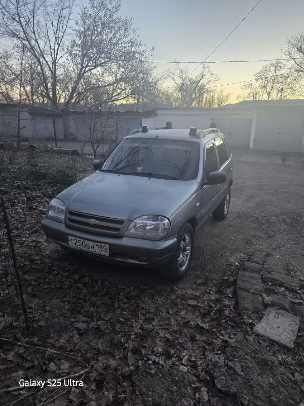 Нива chevrolet
2007 Год
Пробег 357 708
Цена 415 000 торг
Автомобиль обслужен в зиму.
За машину не стыдно. Сел поехал. Торг предусмотрен.
Автомобиль находиться в донецке.
Контактный номер 9590356982
📞 Звоните: +7(959)0356982 - фотография - 2
