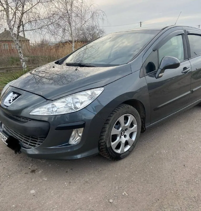 Продам peugeot 308 в отличном состоянии, год выпуска 2008, двигатель 1.6(120л. С), пробег 164 тыс. Км, коробка автомат(без пинков, рывков)работает идеально,4электростеклоподъёмника, электрозеркала, подогревы сидений, климат контроль, ходовые огни, лобовое без трещин. Цена 585 000 рублей, возможен торг. Находится в мариуполе.
Телефон для связи +79496353135
📲 Tg: оксана
📞 Звоните: +7(949)6353135 - фотография - 2