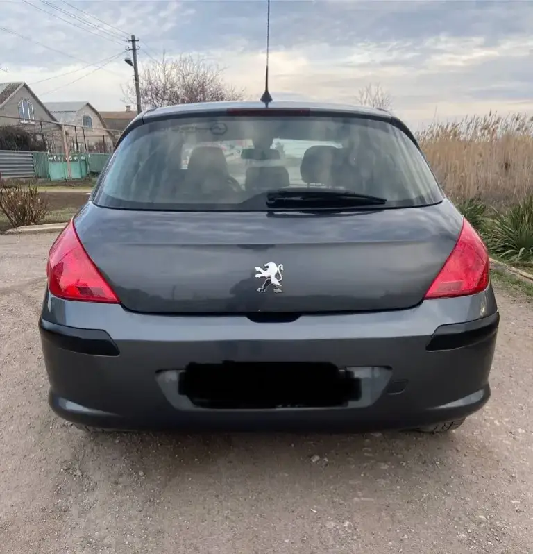 Продам peugeot 308 в отличном состоянии, год выпуска 2008, двигатель 1.6(120л. С), пробег 164 тыс. Км, коробка автомат(без пинков, рывков)работает идеально,4электростеклоподъёмника, электрозеркала, подогревы сидений, климат контроль, ходовые огни, лобовое без трещин. Цена 585 000 рублей, возможен торг. Находится в мариуполе.
Телефон для связи +79496353135
📲 Tg: оксана
📞 Звоните: +7(949)6353135 - фотография - 4