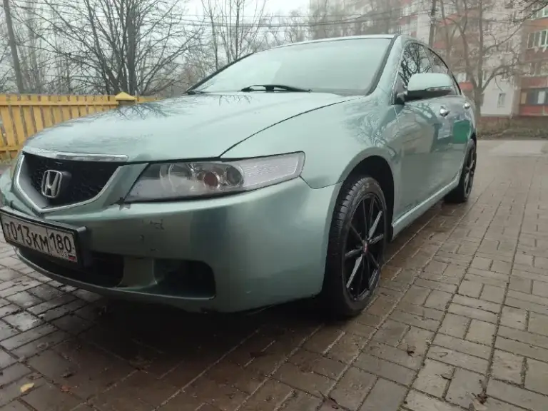 Продаю ухоженный honda accord 7-го поколения 2004 года в отличном техническом состоянии.
Пробег — 190 000 км.
Техническая часть
•Контрактный двигатель, пробег 170 000 км
• Полностью обслужен, работает идеально
•Масло не расходует, мотор сухой и чистый
•Залито moly green 5w-30, замена 2 000 км назад
•5-Ступенчатая механика — передачи включаются чётко, без посторонних звуков
•Техническое состояние оцениваю на 5/5
Оснащение и улучшения
•Современная android-магнитола
•Новые динамики по кругу — отличный звук
•2 Комплекта резины на дисках (лето + зима)
Кузов
•Небольшие сколы, без критичных дефектов
•Обслуженная ходовая часть
Автомобиль в моём владении 4 года, я собственник.
Все работы выполнялись своевременно и для себя, без экономии на запчастях.
Двигатель был заменён вскоре после покупки. Машина использовалась как автомобиль выходного дня.
💰Цена: 900 000 ₽, возможен адекватный торг.
Осмотр, г. Донецк
+79495309560
📞 Звоните: +7(949)5309560 - фотография - 2