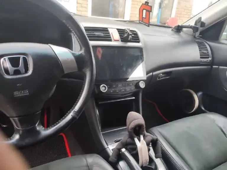 Продаю ухоженный honda accord 7-го поколения 2004 года в отличном техническом состоянии.
Пробег — 190 000 км.
Техническая часть
•Контрактный двигатель, пробег 170 000 км
• Полностью обслужен, работает идеально
•Масло не расходует, мотор сухой и чистый
•Залито moly green 5w-30, замена 2 000 км назад
•5-Ступенчатая механика — передачи включаются чётко, без посторонних звуков
•Техническое состояние оцениваю на 5/5
Оснащение и улучшения
•Современная android-магнитола
•Новые динамики по кругу — отличный звук
•2 Комплекта резины на дисках (лето + зима)
Кузов
•Небольшие сколы, без критичных дефектов
•Обслуженная ходовая часть
Автомобиль в моём владении 4 года, я собственник.
Все работы выполнялись своевременно и для себя, без экономии на запчастях.
Двигатель был заменён вскоре после покупки. Машина использовалась как автомобиль выходного дня.
💰Цена: 900 000 ₽, возможен адекватный торг.
Осмотр, г. Донецк
+79495309560
📞 Звоните: +7(949)5309560 - фотография - 6