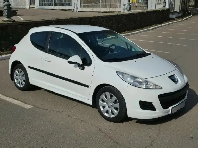 Продам peugeot(пежо)207(купе),2009 год, в отличном состоянии. Пробег 129000 км. (родной, подтверждается автотекой). Без дтп. Всего 1 владелец. (всю жизнь в одних руках) в 2010 году выехала с салона, даже имеется чек о покупке. Мотор 1.4л. , очень резвый для неё. Кузов оцинкованный, в идеале, ни вмятин, ни потёртостей, ни рыжиков нет. Кондиционеp холодит, печка греет, обогрев зеркал, абс, эур, бк, цз, сигнализация, стеклоподъёмники, магнитола, хорошие динамики, новый акб, вся безопасность на месте: подушки фронтальные и боковые, коробка автомат (робот), подрулевые лепестки. Перед продажей полностью обслужена, коробка переключается чётко и без затупов. Машинка своих денег стоит и полностью обслужена. Машина на r15 дисках, уже на новой зимней резине! Салон отличный, не прокурен. Любые проверки на сто приветствую. В жизни машина выглядит еще ярче, и лучше чем на фото. Ездила девушка аккуратно, за машиной следила. Учет рф, полное переоформление на вас в мрэо. Без штрафов, аре
📞 Звоните: +7(949)8953126 - фотография - 2