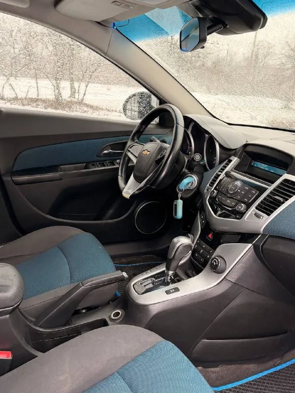 Chevrolet cruze 1.8 автомат
2012Г
✅ Без дтп !✅ не такси !✅ весь в родной краске ✅ автотека это подтверждает 👍 можете проверять без проблем, пробег 214т км. Двигатель обслужен грм, помпу, прокладки, теплообменник, меняли 10 т км назад, двигатель в отличном состоянии! Не дымит ! Не троит ! Масло не расходует !
Коробка в отличном состоянии! Без пинков ! Без рывков ! И прочего, ходовая в идеальном состоянии! Нечего не стучит, не гремит, не шумит ! Отрабатывает правильно мягко как должна, любые проверки в любом авто сервисе за ваш счет приветствуется без проблем ✅✅ кузов в отличном состоянии. Без рыжиков !! Без жучков ! Без гнили !!! Без вздутий краски ! И прочего ! Кузов в полном порядке✅ 2 комплекта резины сейчас на зимней шипованный резине куплена в этом году ! И летняя тоже свежая комплект с машиной, 2 ключа сигнализации с автозапуском стар-лайн, комплектация отличная, датчик дождя, датчик света, мульти руль, 4 стеклоподъемника, парктроники, документы чистые
Макеевка цена 745.000 т. +79496073269 - фотография - 8