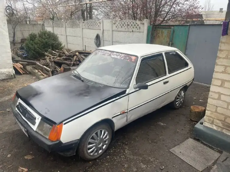 Продам таврию 1993 года на уверенном ходу. Коробка без нареканий. Новый акум, залит тосол новое масло. По электрике все работает. Сел и поехал. Резина лето. Продажа по тех паспорту постоянный учет днр. Цена 55 тыс без торга все вопросы по телефону +79493702975 г донецк
📲 Tg: саша матвеев
📞 Звоните: +7(949)3702975 - фотография - 1