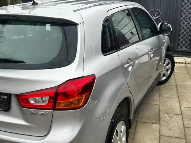 Продам mitsubishi asx рестайлинг
Год выпуска:2012
Объём двигателя:1.6.v16
Кпп механическая
Родной пробег:137.000 км
Автомобиль в родном окрасе!
Состояние кузова идеальное
Все технические обслуживания проводились исключительно у официального дилера, с соблюдением всех сроков. Авто в отличном состоянии как технически, так и визуально.
Заводское остекление.
Комплектация:
Бортовой компьютер,
Подогрев сидений,4 стеклоподъемника, кондиционер, электро зеркала, противотуманные фары, подогрев стекл, abs esp, aux bluetooth, полный комплект ключей и много чего прочего для комфортного вождения
По документам любой вид оформления
Автотека ✅
Цена: 960 руб торг срочная
Г. Донецк
Номер телефона:
+7949-487-35-71
📲 Tg:.
📞 Звоните: +7(949)4873571 - фотография - 3