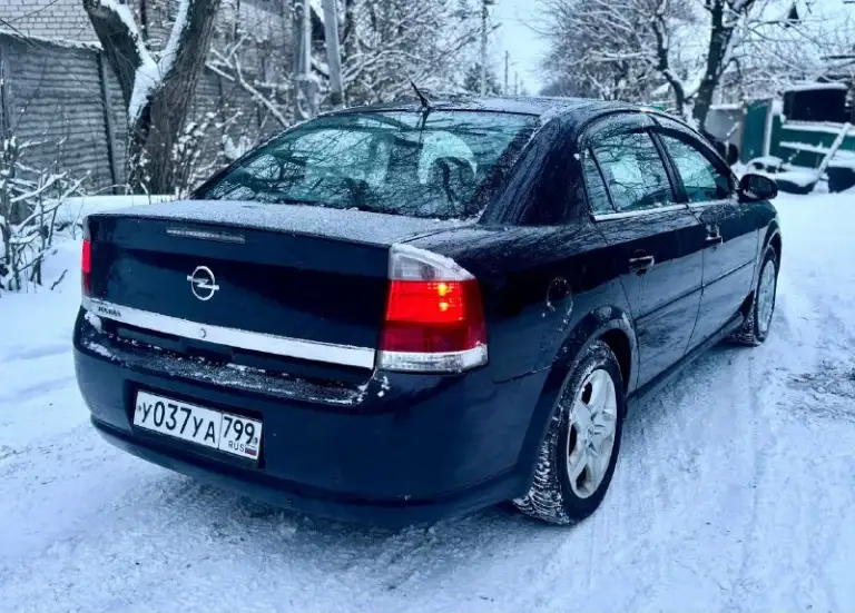 Продаю срочно торг у капота. 465 тыс. Руб. Opel vectra c рейсталинг 2007 1.8 безнин механика. Родной пробег 235тыс. Км. 3 собственника. Птс оригинал. Автотека зеленейшая. Авто в хорошем состоянии без вложений. Мотор не дымит не троит, ходовая перебрана, коробка без проблем. Кузов в нормальном состоянии для своих лет. Салон чистый и ухоженный. Богатая комплектация. Зимняя резина, новый акб, новое масло фильтра, ремень грм только поменял, фазики тоже новые только заменил, модуль зажигания не давно поменял. Ходовую всю перебрал. Авто полностью обслужена и готова к дальнейшей эксплуатации. Документы в полном порядке юредически чистая. Любое переоформление. Осмотр донецк +79493114199 +79895340753 телеграмм
📞 Звоните: +7(949)3114199 - фотография - 4