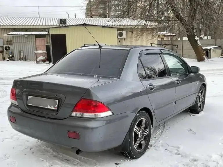 Mitsubishi лансер 9🔥🔥 2005 года без гнили ! Дно, пороги, все несущие части целые 👍 документы полный порядок ✅ ходовая часть мячик авто дымит нужно поменять маслосьемники ‼️ цена 🎁 370к +79497921304 +79493182670 донецк
📞 Звоните: +7(949)7921304 - фотография - 4