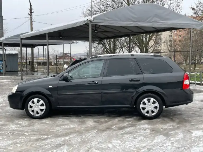 (Продам) chivrolet
Lacetti
Год выпуска 2008
Обьем 1.6
Универсал

Автомобиль без вложений

Двигатель 1.6
В прекрасном состоянии
Не дымит не троит
Масло не расходует
Тяга отличная

Коробка
Без нареканий
Не хрустит
Не выбивает

Ходовая
Мягкая не стучит не гремит

По кузову
Рыжиков гнили нет
Дно пороги стаканы аланджероны целые

Салон чистый ухоженный
Сидение не продавлены
Салон не прокурен

Комплектация
Кондиционер
4 Стеклоподъемника
Абс
2 Подушки безопасности
Противотуманые фары
Мультимедиа
Диски r15
Свежая зимняя резина
Регулировка зеркал
Обогрев заднего стекла

Юридически кристальна чиста
Город осмотра мариуполь номер для звонка +7 (949) 085-43-96
Номер для смс +79620026211

(Цена) 465.000₽
Хороший торг у капота - фотография - 7