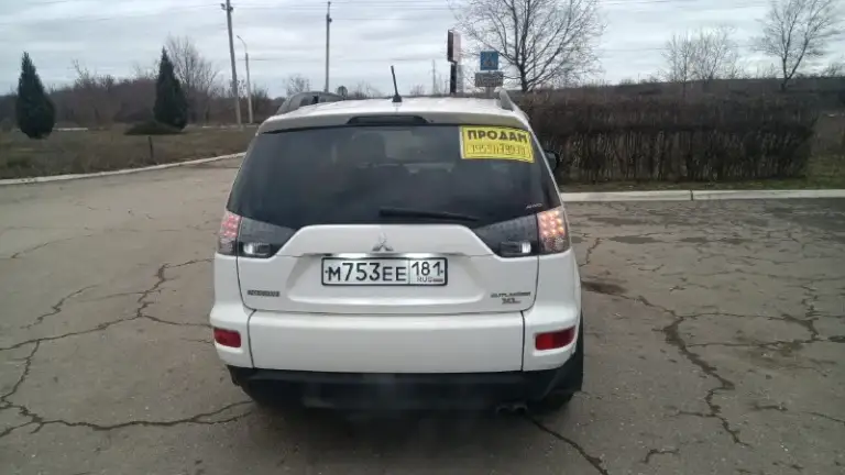 Mitsubishi оутландер xl рестайлинг 2011г. В 2,4л 220т. Км 4wd
Климат контроль.
4 Эсп
Датчик света.
Подогрев сидений.
Климат контроль.
Кожаный салон.
Мультимедиа.
Камера заднего вида. Сигнализация с обратной связью.
Установлены новые дхо 2-х режимные.
Сделана качественная шумоизоляция дверей и багажного отделения, салон кожаный трансформер в хорошем состоянии, эво ковры вплоть до багажника, обслужена выхлопная система (новый не громкий приятный бархатистый выхлоп).
Резина зима в хорошем состоянии.
Осмотр г. Алчевск
Цена 1🍋 280тр.
Т. +79591139030

📞 Звоните: +7(959)1139030 - фотография - 6