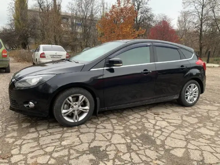 Продам ford focus iii, 2011 г. В. — ухоженный, мощный, готов к поездкам! Номера в подарок! · надежный двигатель: 2.0 литра (150 л. С. ) в отличном техническом состоянии. · безупречная акпп: автоматическая коробка передач работает идеально — не пинает, не дергается, не уходит в аварийный режим. · обновленная ходовая: большой объем работ по подвеске выполнен — едет ровно и уверенно. · чистая история: автомобиль не битый, не крашенный, дтп не участвовал. Все стекла оригинальные. · отличный экстерьер: кузов в прекрасном состоянии. •хорошая мультимедиа. •2-х зонный климат контроль •5 режимный подогрев сидений основные характеристики: · год выпуска: 2011 · двигатель: 2.0 л (150 л. С. ), бензин цена: 650 000 руб. Контакты и осмотр: · телефон: +79493123912 · место осмотра: г. Макеевка
📞 Звоните: +7(949)3123912 - фотография - 2