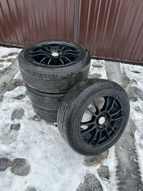 Продам: летние колеса r-16, 5x114.3‼️
Подходят на большинство японских и корейских авто.
Цена: 29.999 руб (за комплект - 4.шт. Диски + резина!)
✅ Оригинальные диски - ssw stamford (тайвань❗️)
Хaрaктeриcтики - r16, 7j, et-45, 5x114.3.
Диски без следов сварки, имеют следы эксплуатации, смотрите фото.
✅ Резина летняя - 205/ 55/ r16 - в отличном состоянии, 2022 года,
Без грыж и боковых ремонтов. На 2-3 сезона хватит.
Достались с автомобилем.
Стояли на lancer x.
📍Осмотр в г. Дoнецк, калининский р-н
📞🇷🇺Звоните: +7 (949) 412-35-77 - фотография - 2