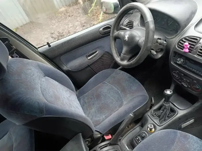 Продам peugeot 206.год 1999.бензин. Кузов оценкованый. Механика донецк. Цена 185.т. Руб. Тел +79498003232 любое оформление уже на 180. Возможен обмен
📞 Звоните: +7(949)8003232 - фотография - 5