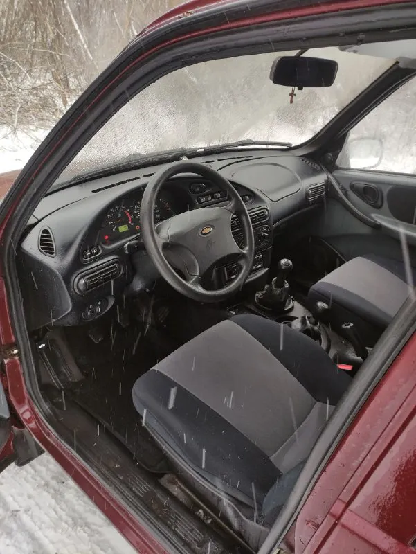 Продам chevrolet niva 2004 год
2 Собственника по птс
Продажа с полным переоформлением
Побег 137000
По машине 2000км назад  было заменено сцепление и замена масла, есть вмятина на крыле, задний мост работает
Цена 450000
Все вопросы в лс или по телефону +79493141397
📲 Tg: @romantik996
📞 Звоните: +7(949)3141397 - фотография - 6