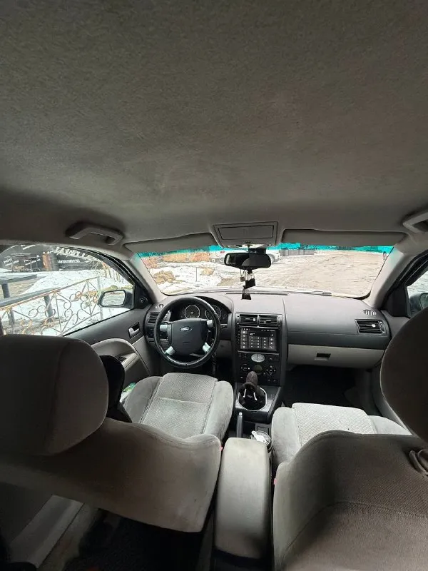 Продам личный автомобиль
Ford mondeo 3 поколения 2001 года выпуска 1,8 бензин
Пробег на данный момент 317тыс км
Комплектация автомобиля:
Подогрев передних сидений
Лепестки управления головным устройством
4 Стеклоподьёмника с доводчиками
Климат контроль
Задние парктроники
Обогрев заднего, переднего и боковых зеркал
Дополнительно установленно:
Головное устройство teyes
Видеорегистратор снимающий как переднюю часть автомобиля так и заднюю
Камера заднего вида
Так же при покупке автомобиля было обработано полностью днище автомобиля
Освещение автомобиля стоят дорогие линзованные bi-led
Так же имеются противотуманные фары
Автомобиль обслуживался только на сто ford в донецке
Масло ликви молли 5w40 при каждой замене масла естественно менялись все фильтра
По мотору, коробке и ходовой никаких нареканий нет
Единственное нужно уделить внимание переднему и заднему бамперу на фото всё видно
Цену вижу 380 с реальным покупателем торг
Автомобиль находится в донецке
📞 Звоните: +7(949)5111606 - фотография - 3