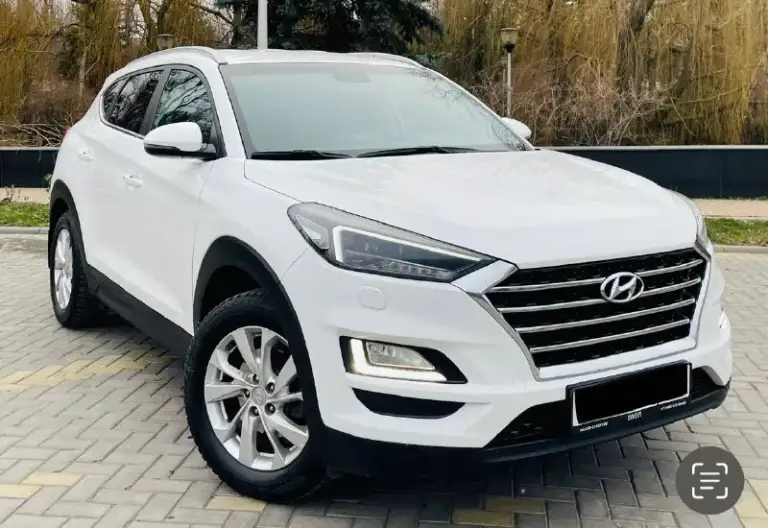 В продаже крассовер комфортный удобный
Hyundai tucson рейсталинг поколение |||
Эксплуатация с 2020 года
Двигатель 2.0 бензин
Коробка автоматическая
Пробег родной 115тыс км.
Автомобиль в идеальном состоянии супер !!!
В ближайшем времени не требует вложений !!!
Кузов весь в заводском окрасе в оригинале !!!
Пред максимальная комплектация,
Бесключевой доступ
Start-stop
Ухоженный тканевый салон,
Датчики света, и дождя,
Подогревы всех сидений,
Подогрев зеркал и стекл,
Подогрев руля мульти руль,
Полный электропакет,
Carplay мультимедиа,
Блютус громкая связь,
Сигнализация удобная -
Star laine управляй мечтой,
Новые зимние шины,
И очень многое другое !
С документами полный порядок,
Могу присутствовать в мрэо для,
Полного переоформления,
Автотека полностью зелень 🌿
Г. Донецк осмотр договоренности.
‼️Цена 2395:000 тыс. Руб ‼️
Таких авто единицы достойный
Состояние нового
Авто весь в роднее
Кому дорого и всяким умникам мимо 🆘
Кто заинтересован звоните
+79493969855 📲 - фотография - 1